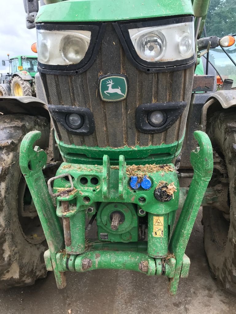 Traktor типа John Deere 6145 M COMMAND QUAD, Gebrauchtmaschine в UZERCHE (Фотография 7)