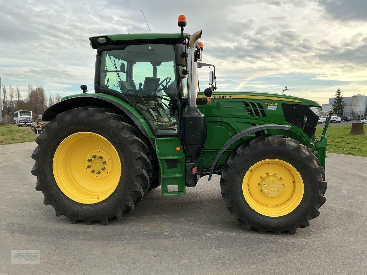 Traktor типа John Deere 6145 R Premium, Gebrauchtmaschine в Coppenbruegge (Фотография 10)