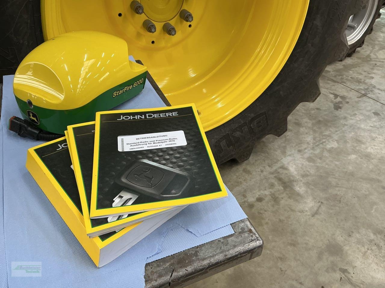 Traktor типа John Deere 6145 R Premium, Gebrauchtmaschine в Coppenbruegge (Фотография 11)