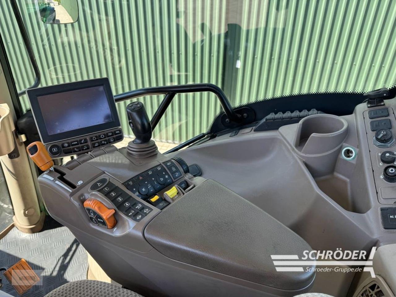 Traktor от тип John Deere 6145 R, Gebrauchtmaschine в Twistringen (Снимка 2)