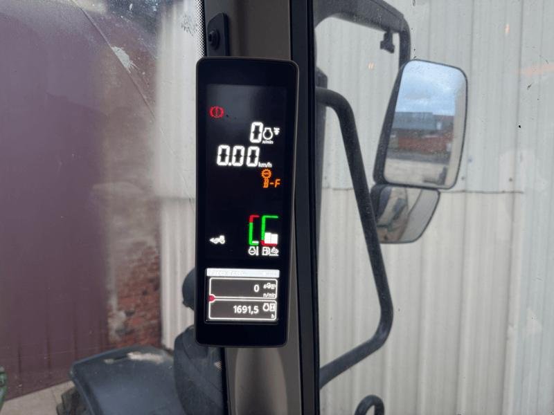 Traktor des Typs John Deere 6145M, Gebrauchtmaschine in ESCAUDOEUVRES (Bild 4)