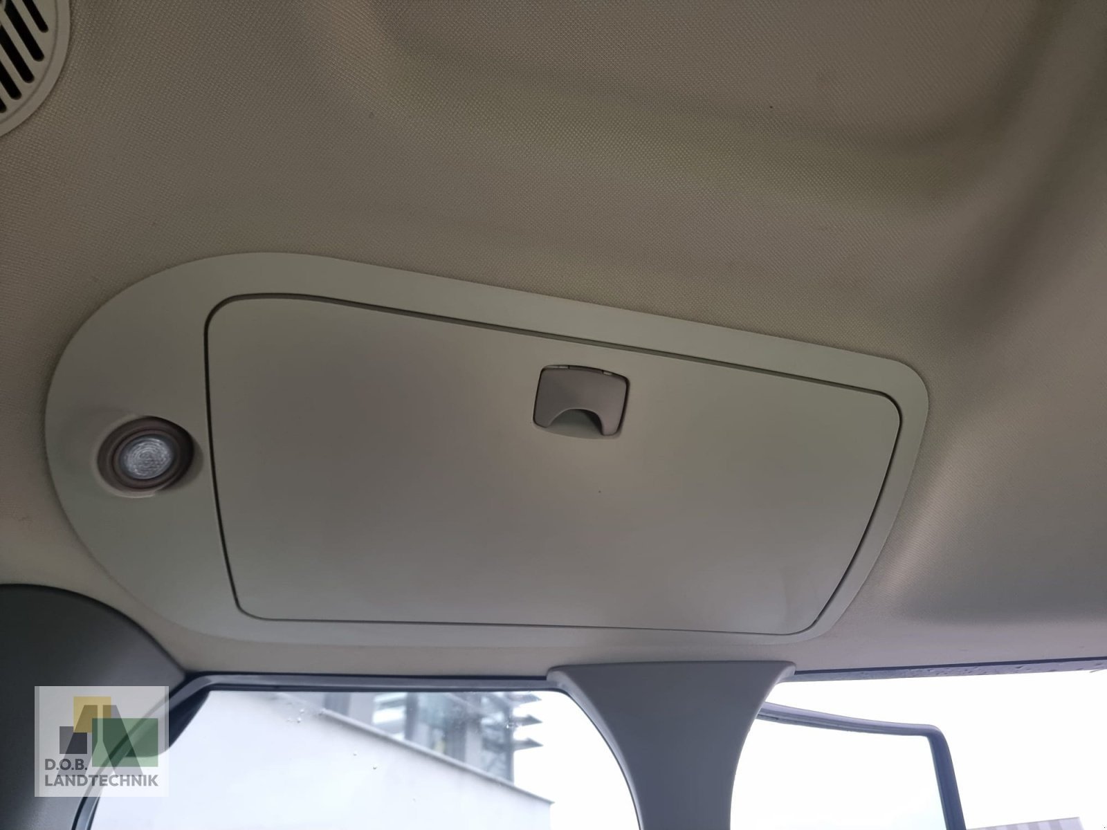 Traktor typu John Deere 6145R 6145 R mit Konsolen, Gebrauchtmaschine v Regensburg (Obrázek 10)