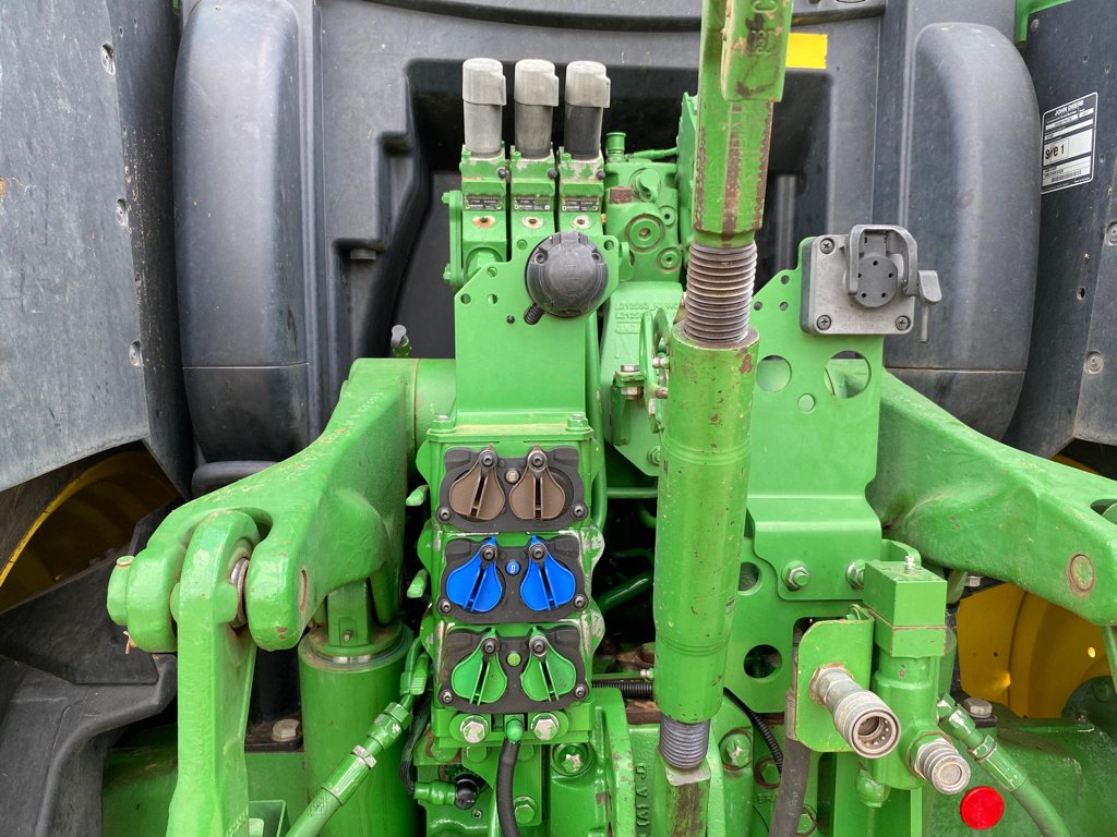 Traktor des Typs John Deere 6145R EDITION SELECT, Gebrauchtmaschine in YTRAC (Bild 11)