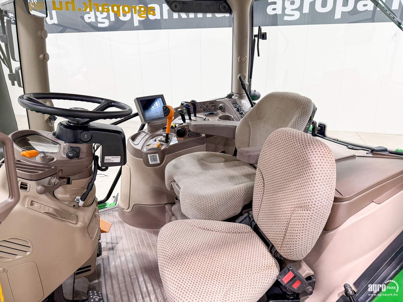 Traktor del tipo John Deere 6145R, Gebrauchtmaschine In Csengele (Immagine 8)