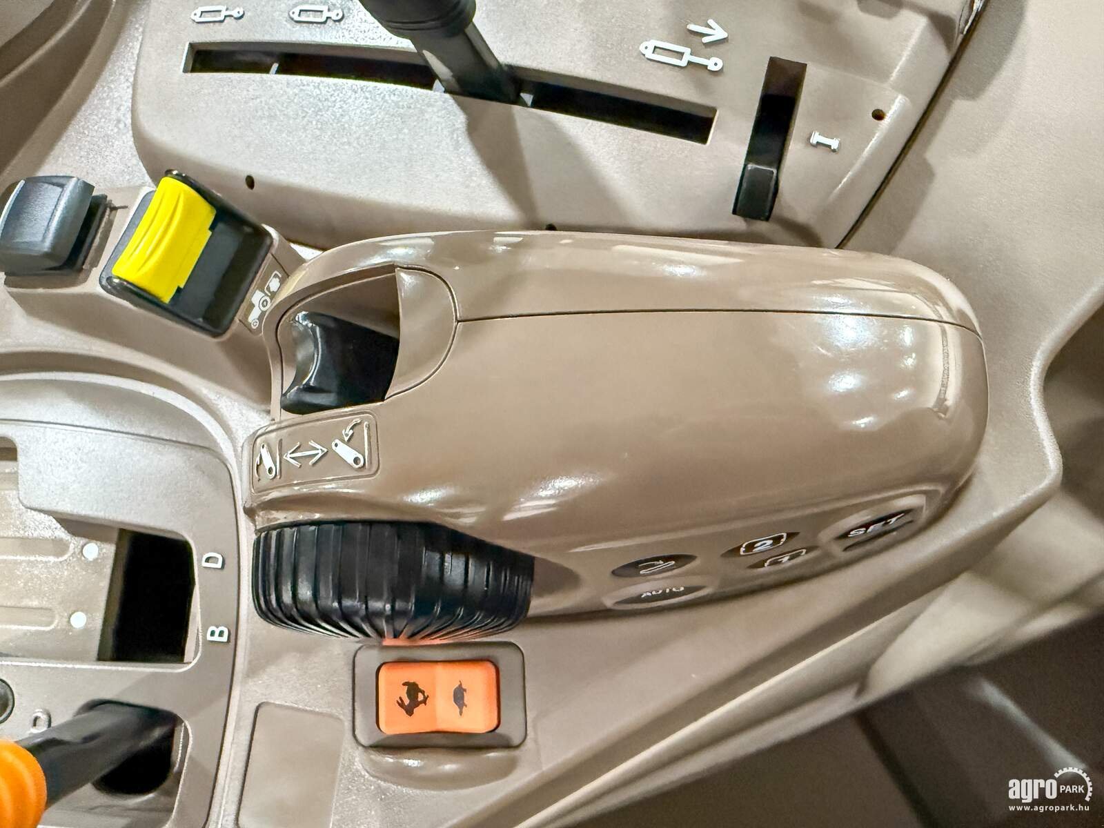 Traktor del tipo John Deere 6145R, Gebrauchtmaschine In Csengele (Immagine 21)