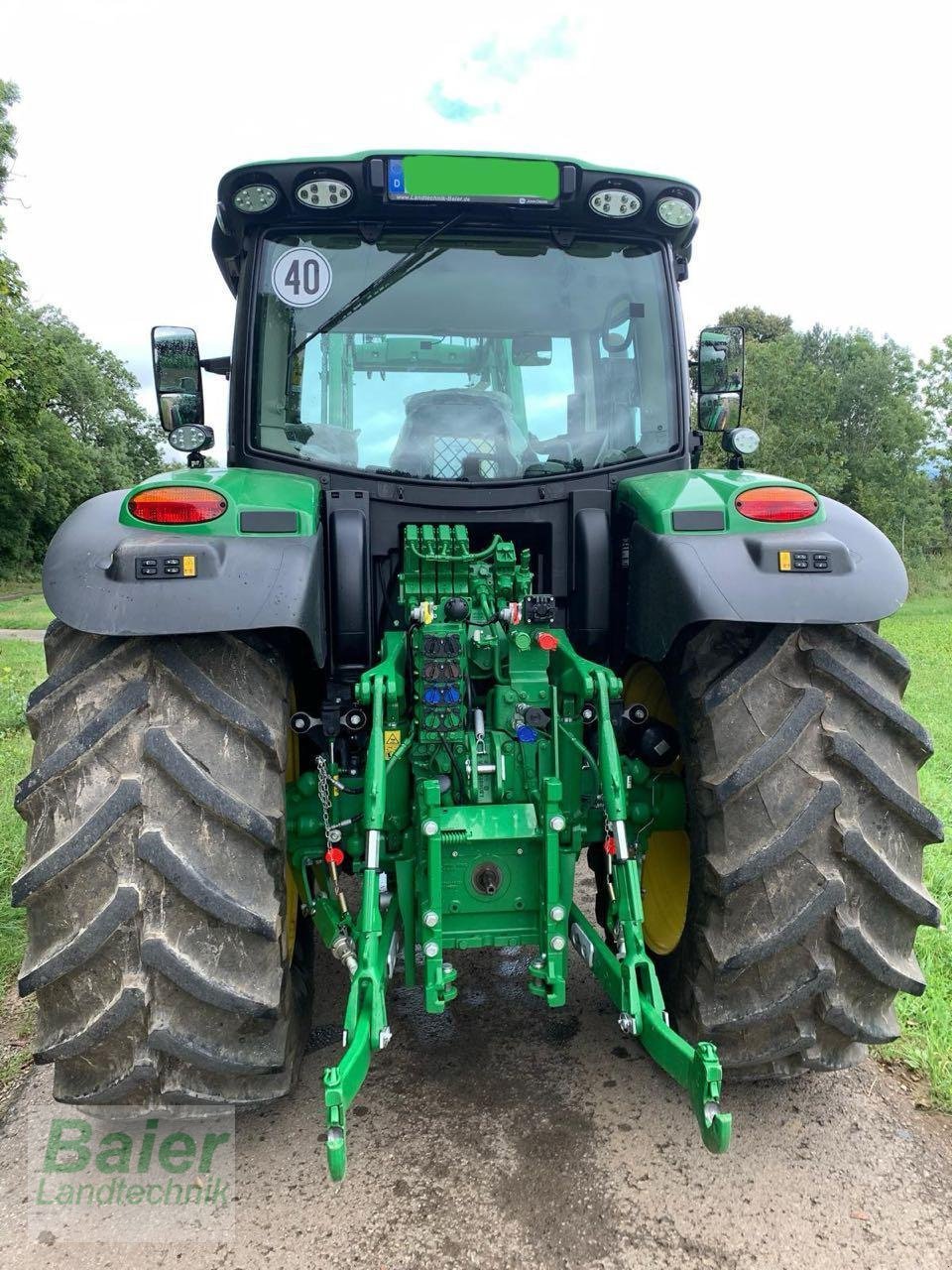 Traktor of the type John Deere 6145R, Gebrauchtmaschine in OBERNDORF-HOCHMOESSINGEN (Picture 4)