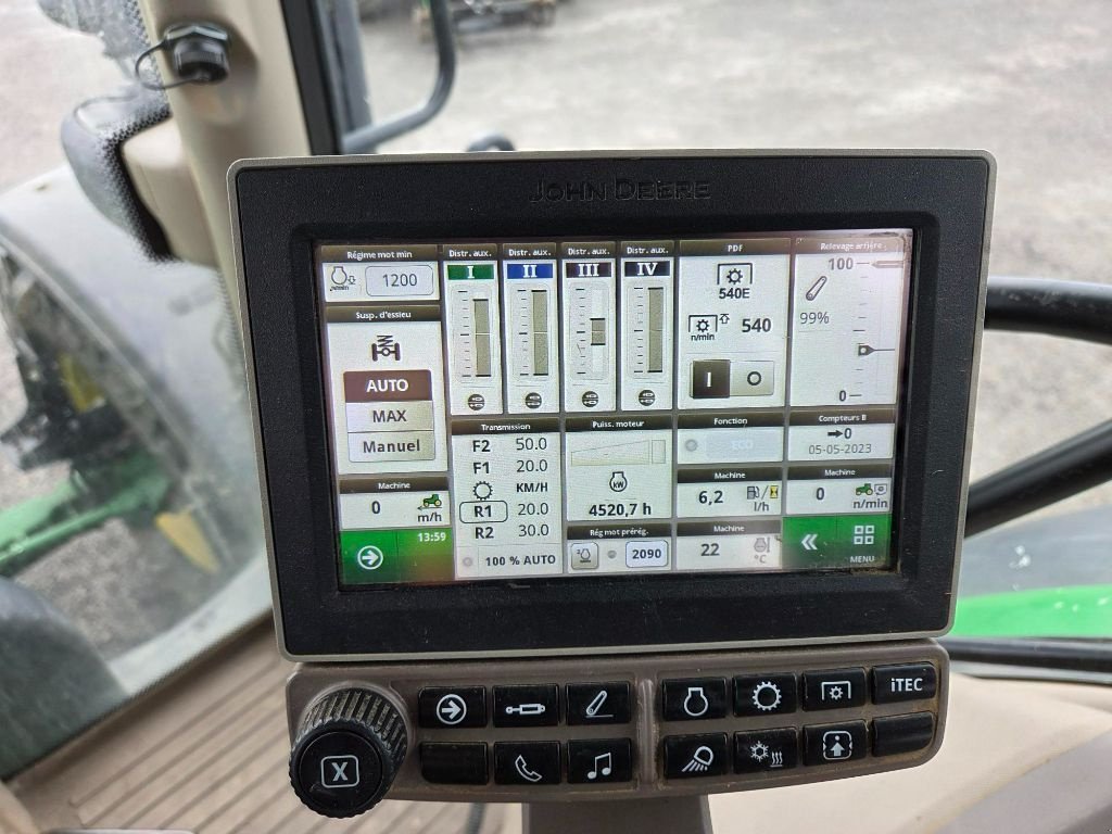 Traktor типа John Deere 6145R, Gebrauchtmaschine в ATHIS (Фотография 8)