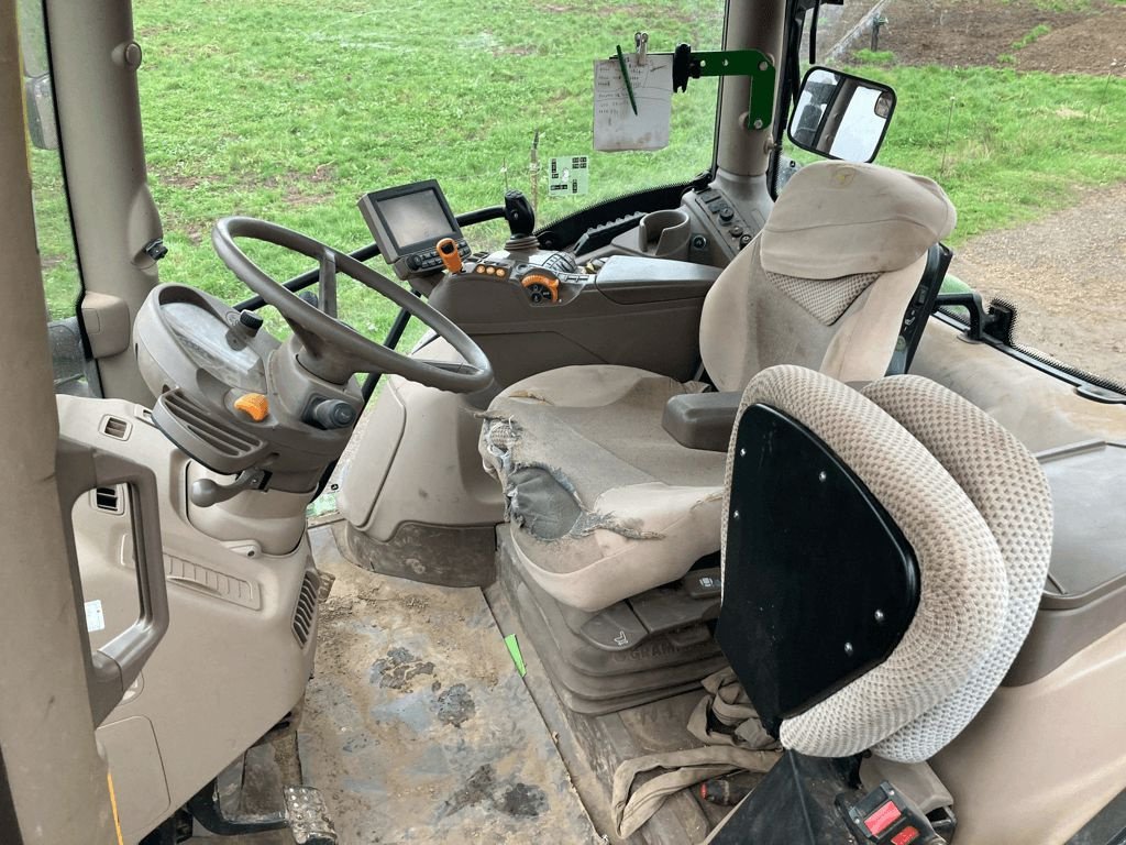 Traktor типа John Deere 6145R, Gebrauchtmaschine в azerailles (Фотография 8)