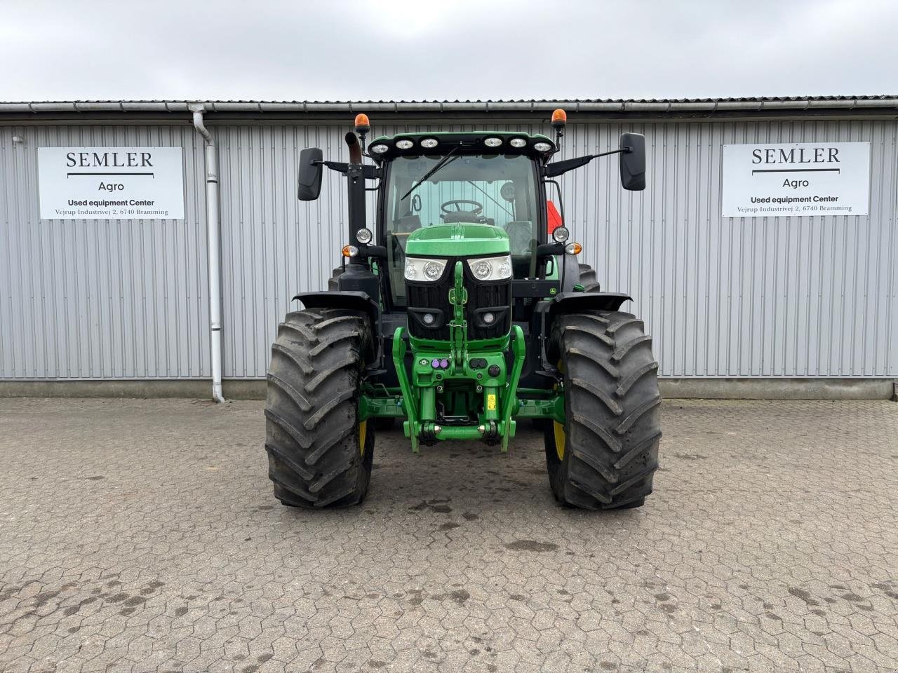 Traktor des Typs John Deere 6145R, Gebrauchtmaschine in Bramming (Bild 12)