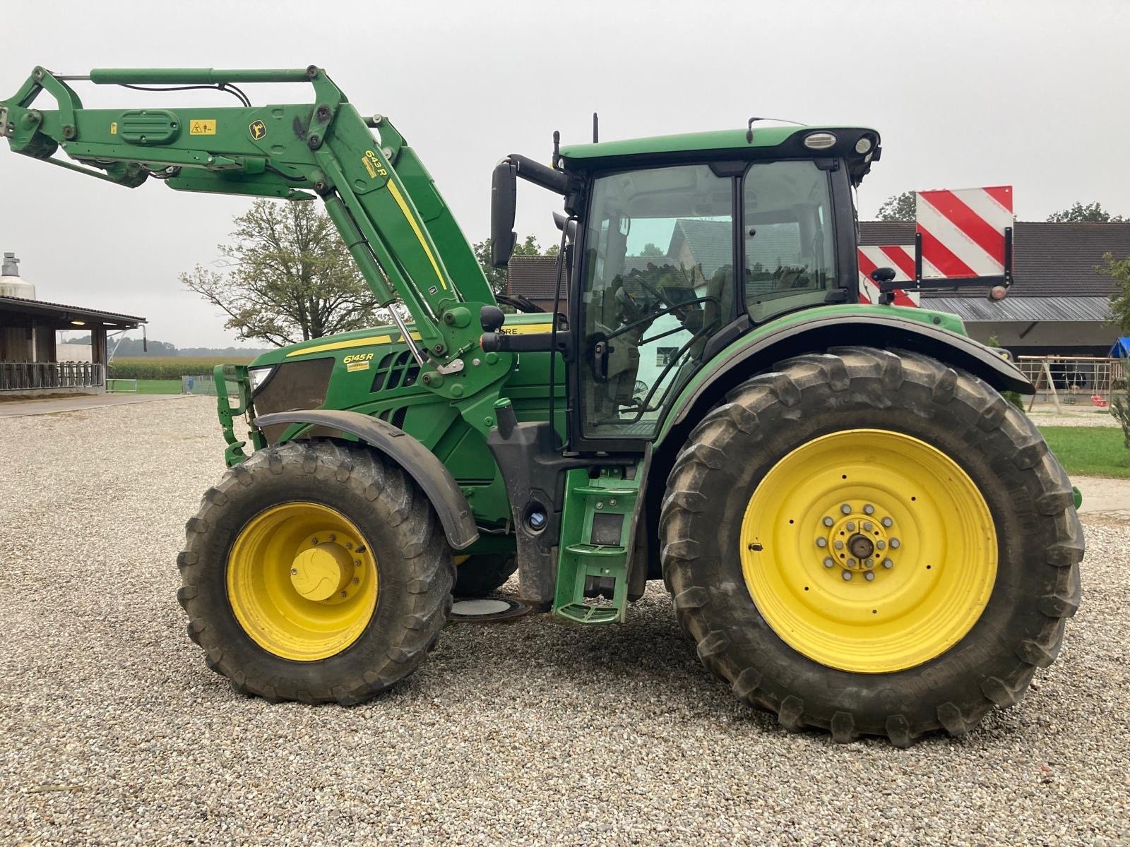 Traktor typu John Deere 6145R, Gebrauchtmaschine v Erding (Obrázek 1)