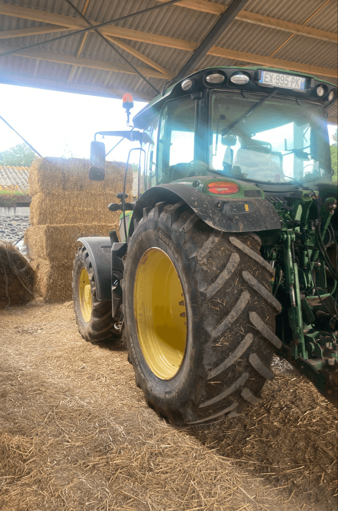 Traktor des Typs John Deere 6145R, Gebrauchtmaschine in TREMEUR (Bild 4)