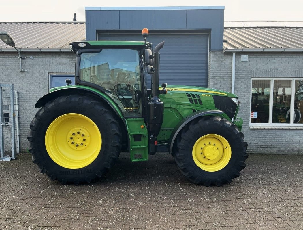 Traktor des Typs John Deere 6145R, Gebrauchtmaschine in Staphorst (Bild 3)