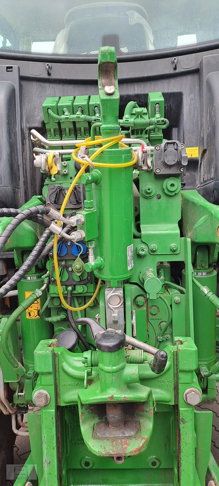 Traktor of the type John Deere 6145R, Gebrauchtmaschine in Gross-Bieberau (Picture 3)