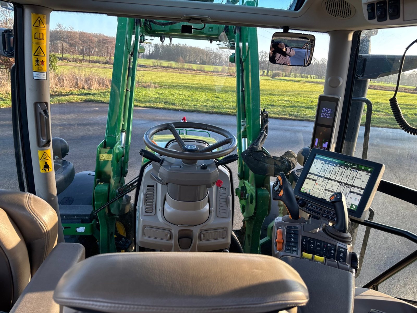 Traktor des Typs John Deere 6145R, Gebrauchtmaschine in Borken (Bild 2)