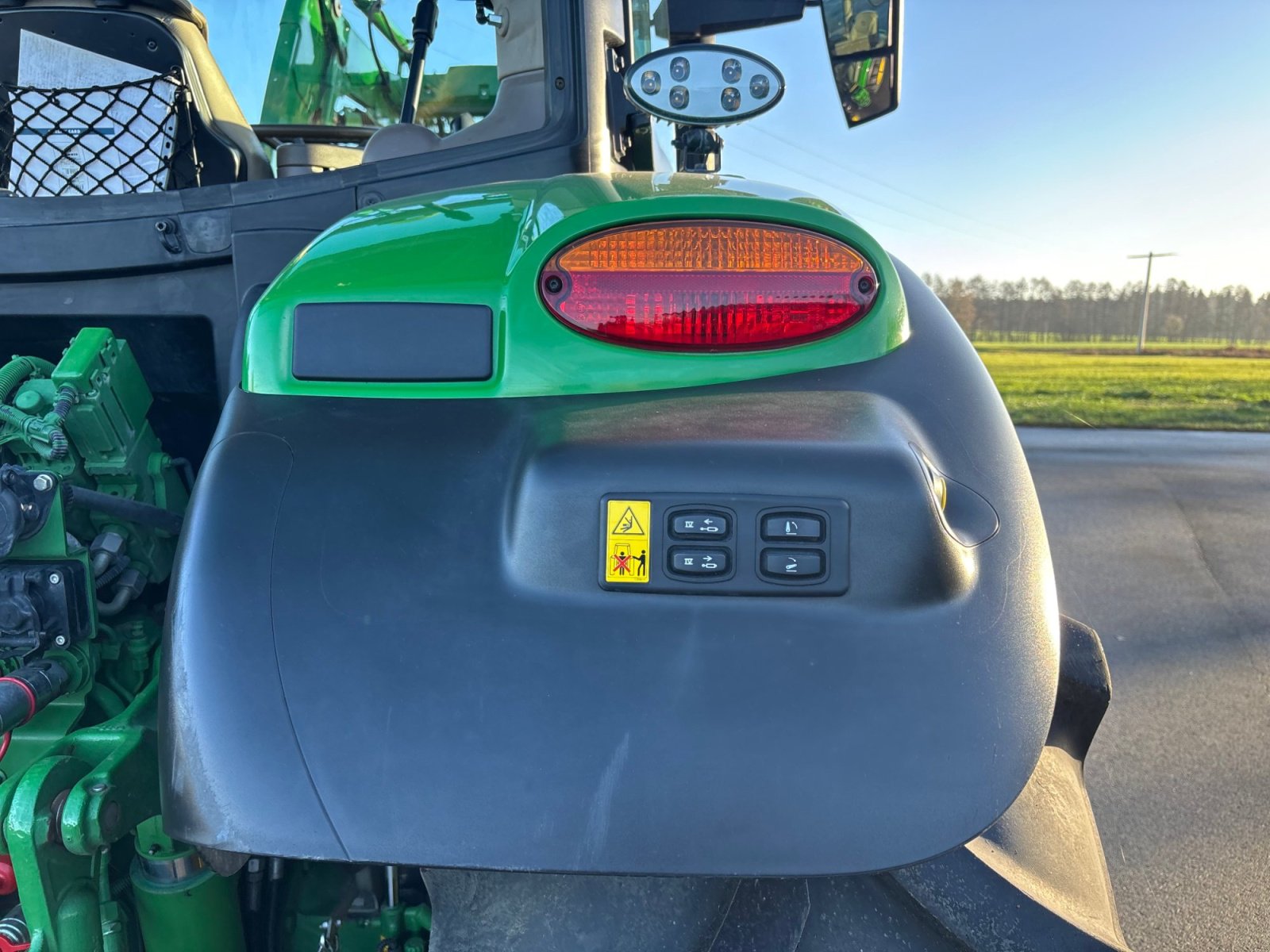 Traktor des Typs John Deere 6145R, Gebrauchtmaschine in Borken (Bild 3)