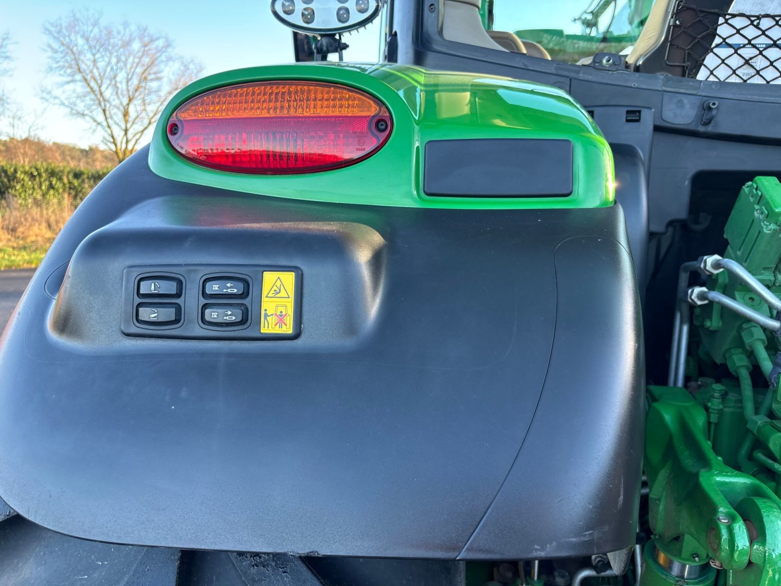 Traktor des Typs John Deere 6145R, Gebrauchtmaschine in Borken (Bild 4)