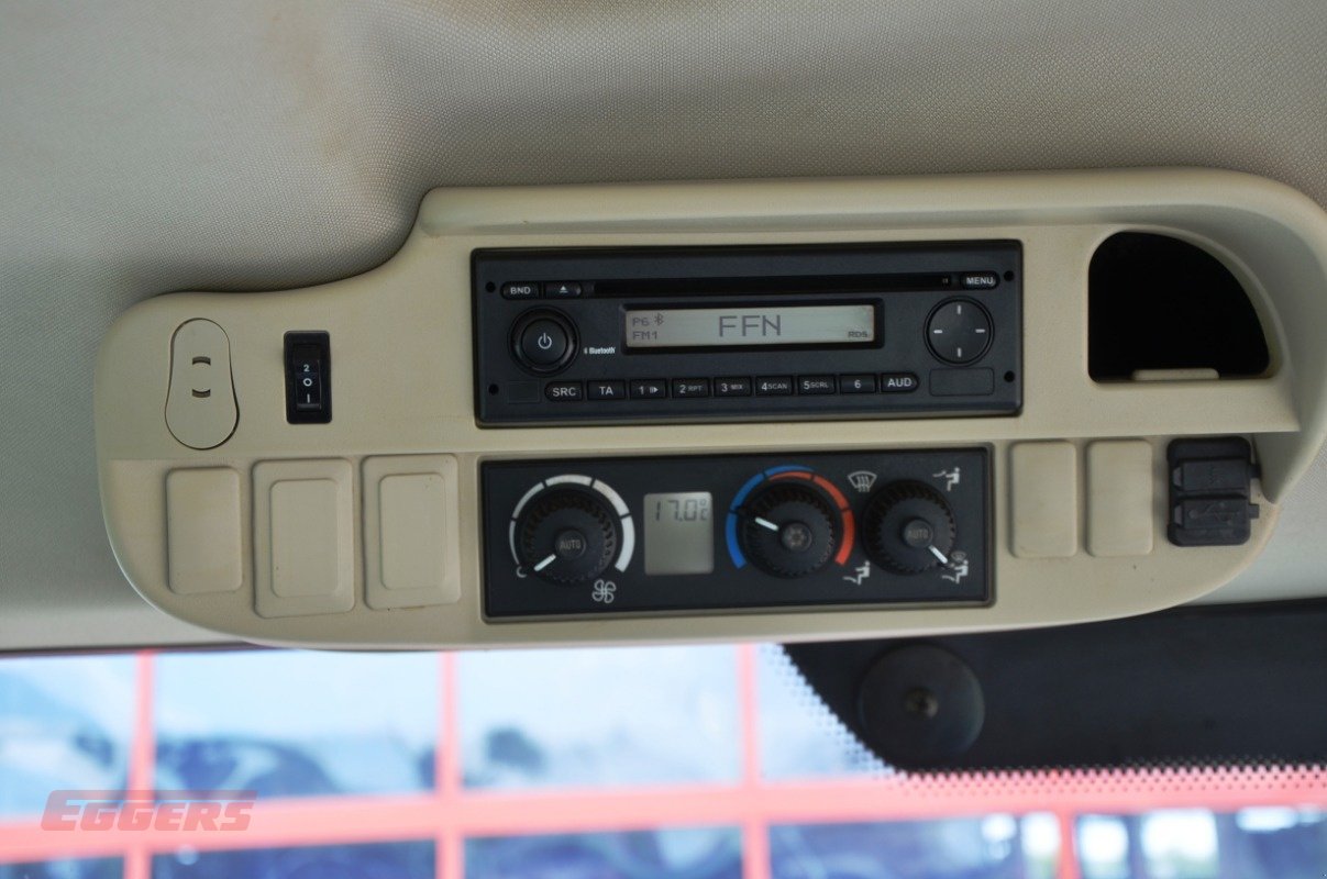 Traktor van het type John Deere 6150 R, Gebrauchtmaschine in Suhlendorf (Foto 15)
