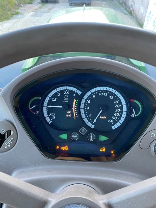 Traktor a típus John Deere 6150R Front PTO og front lift. Affjedret foraksel og kabine. Hitch krog. Luftbremser., Gebrauchtmaschine ekkor: Kolding (Kép 10)