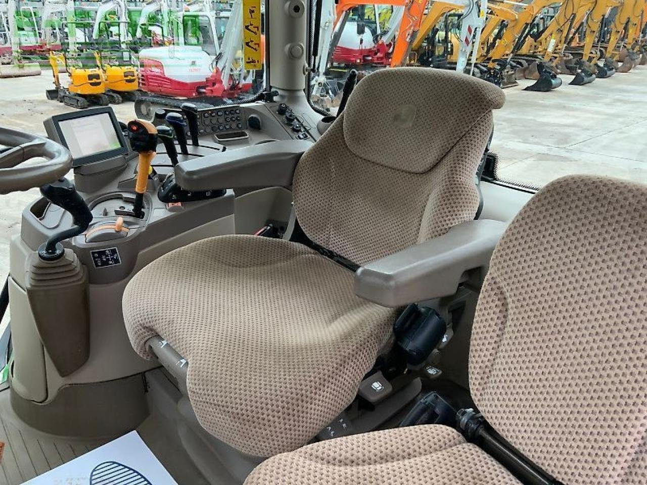 Traktor of the type John Deere 6150r tractor (st25288), Gebrauchtmaschine in SHAFTESBURY (Picture 20)