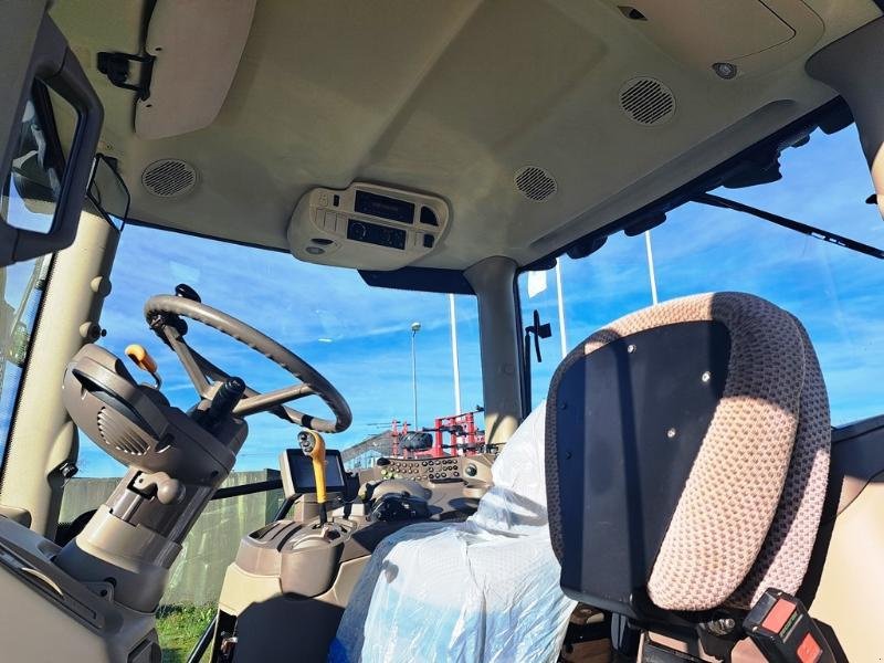 Traktor of the type John Deere 6150R, Gebrauchtmaschine in SAINT-GERMAIN DU PUY (Picture 10)