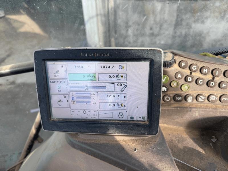 Traktor типа John Deere 6150R, Gebrauchtmaschine в Richebourg (Фотография 7)