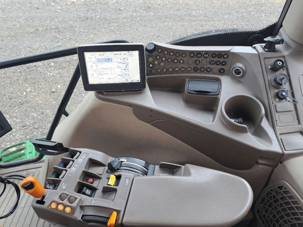 Traktor of the type John Deere 6150R, Gebrauchtmaschine in azerailles (Picture 5)
