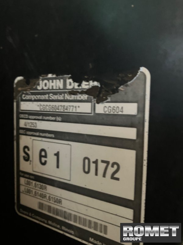 Traktor des Typs John Deere 6150R, Gebrauchtmaschine in Gennes sur glaize (Bild 6)