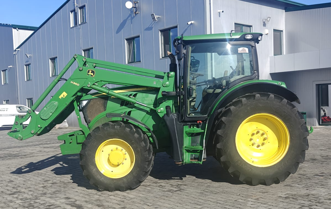 Traktor типа John Deere 6150R, Gebrauchtmaschine в Orţişoara (Фотография 2)