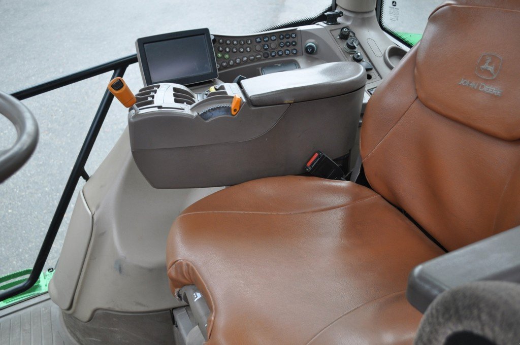 Traktor Türe ait John Deere 6150R, Gebrauchtmaschine içinde Grolley (resim 4)