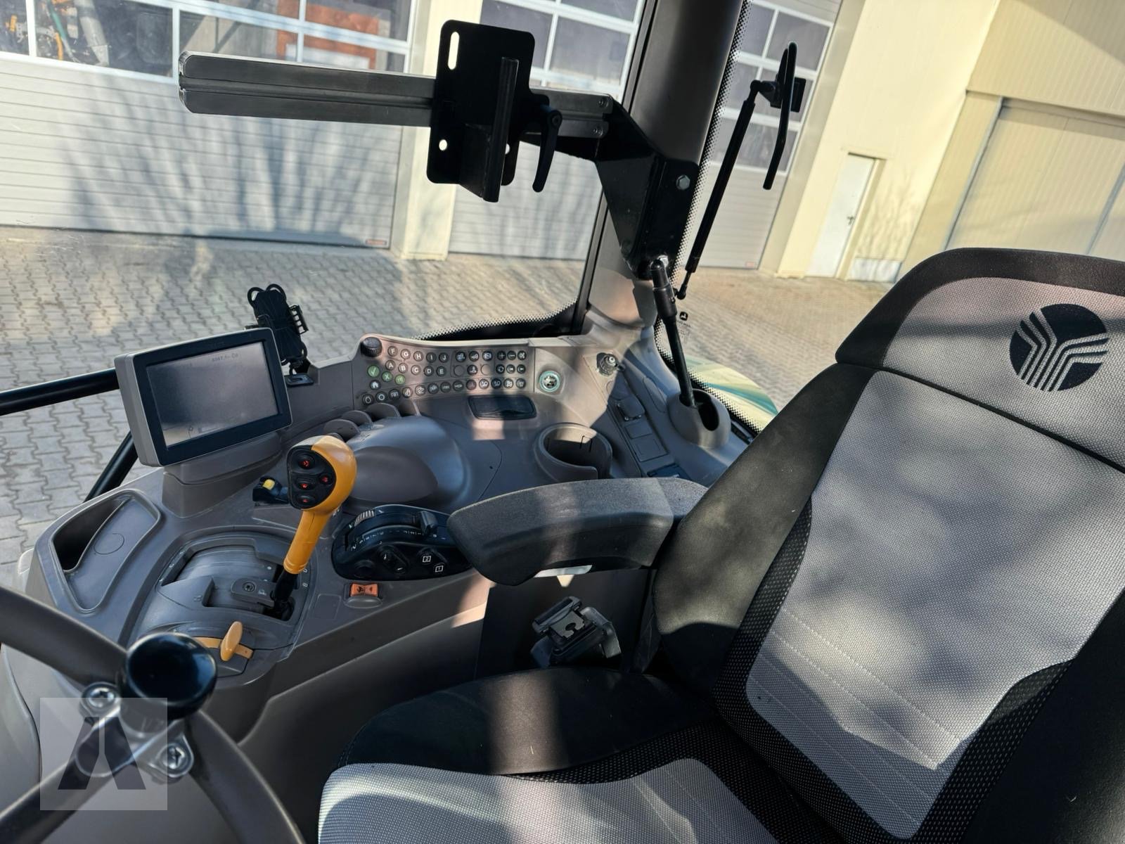 Traktor a típus John Deere 6150R, Gebrauchtmaschine ekkor: Langweid am Lech (Kép 7)