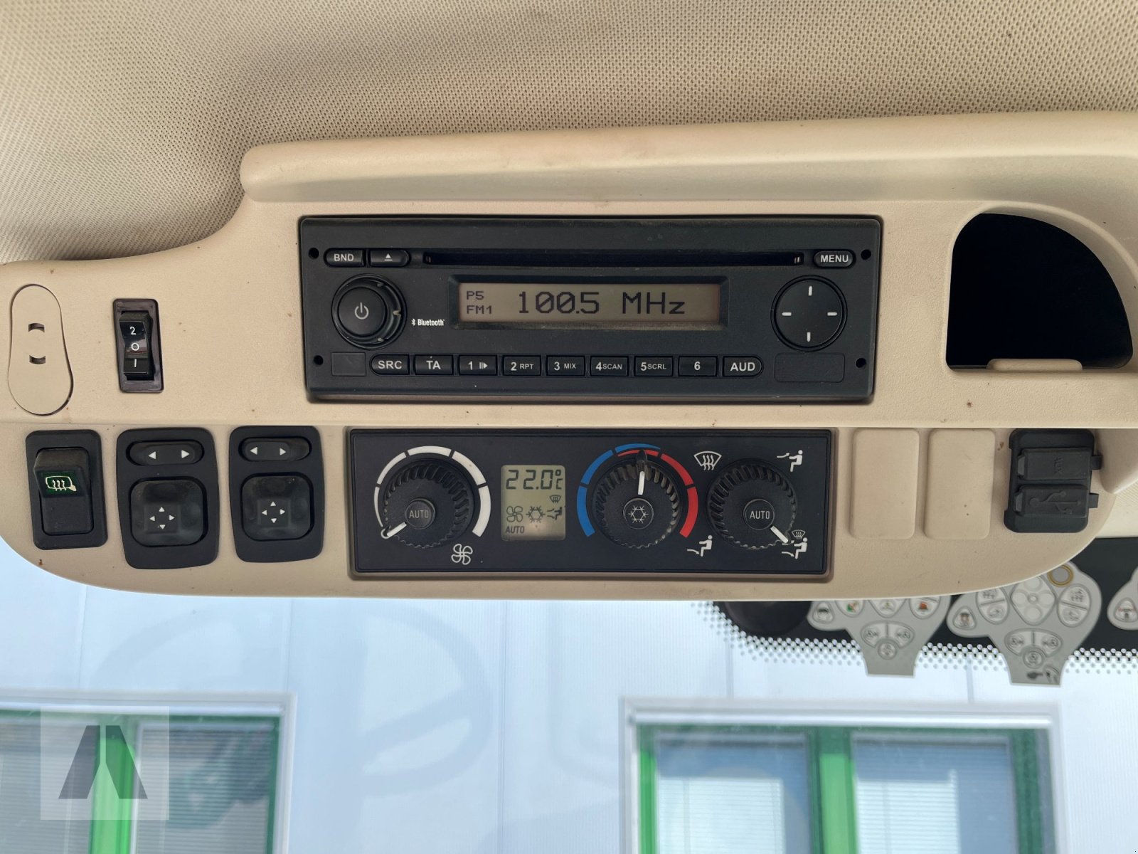 Traktor of the type John Deere 6150R, Gebrauchtmaschine in Tettenweis I Karpfham (Picture 16)