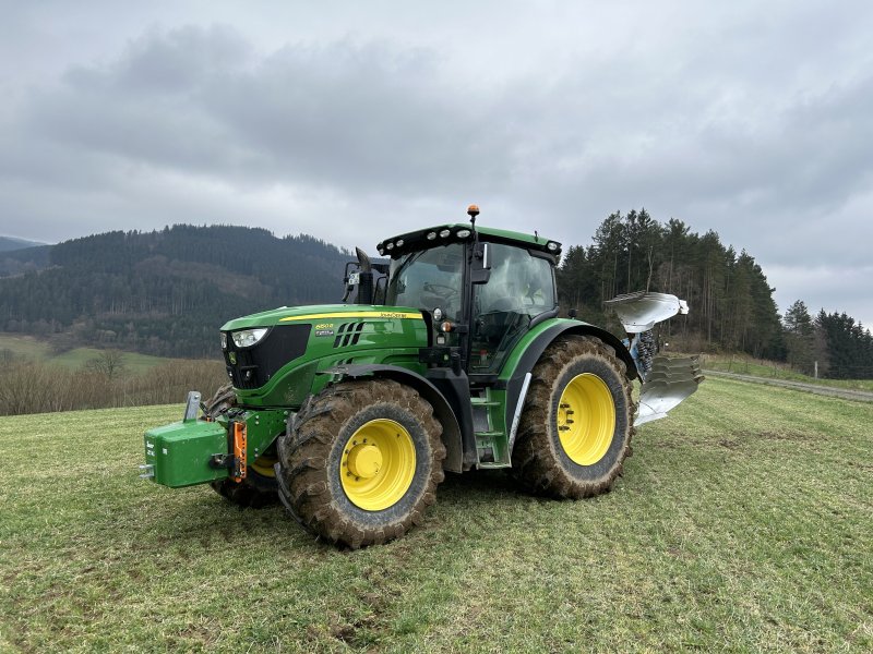 Traktor des Typs John Deere 6150R, Gebrauchtmaschine in Schmallenberg (Bild 1)