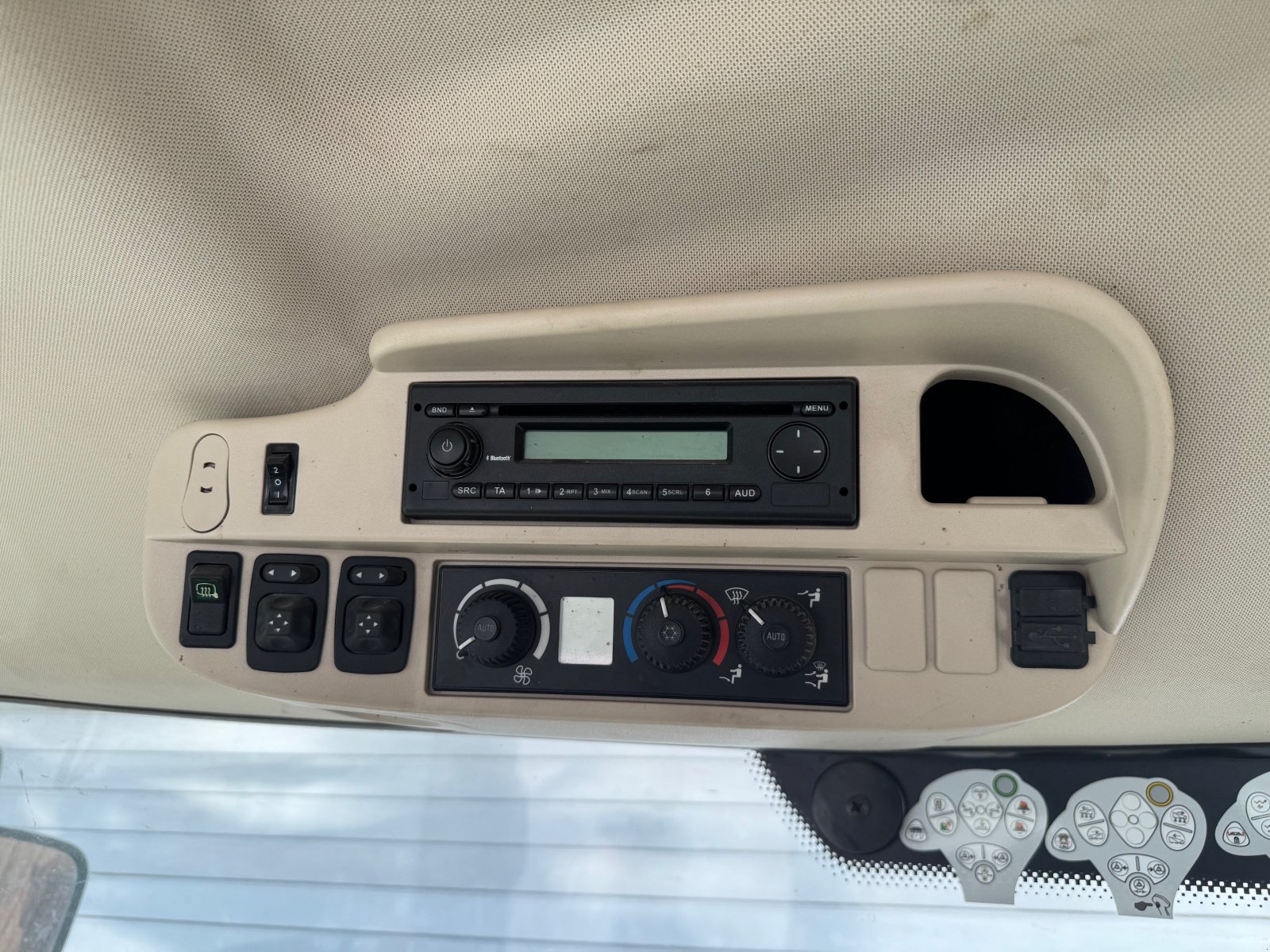 Traktor типа John Deere 6150R, Gebrauchtmaschine в Bayern - Tettenweis (Фотография 14)