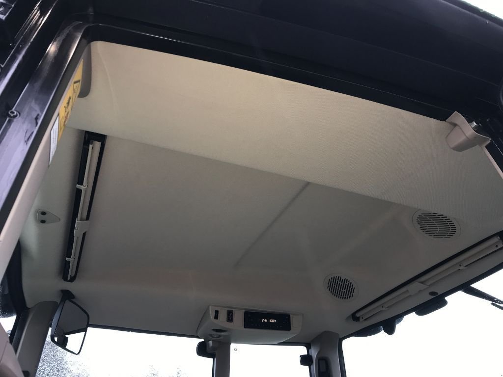 Traktor типа John Deere 6155 M AUTOQUAD ECO SHIFT, Gebrauchtmaschine в UZERCHE (Фотография 9)