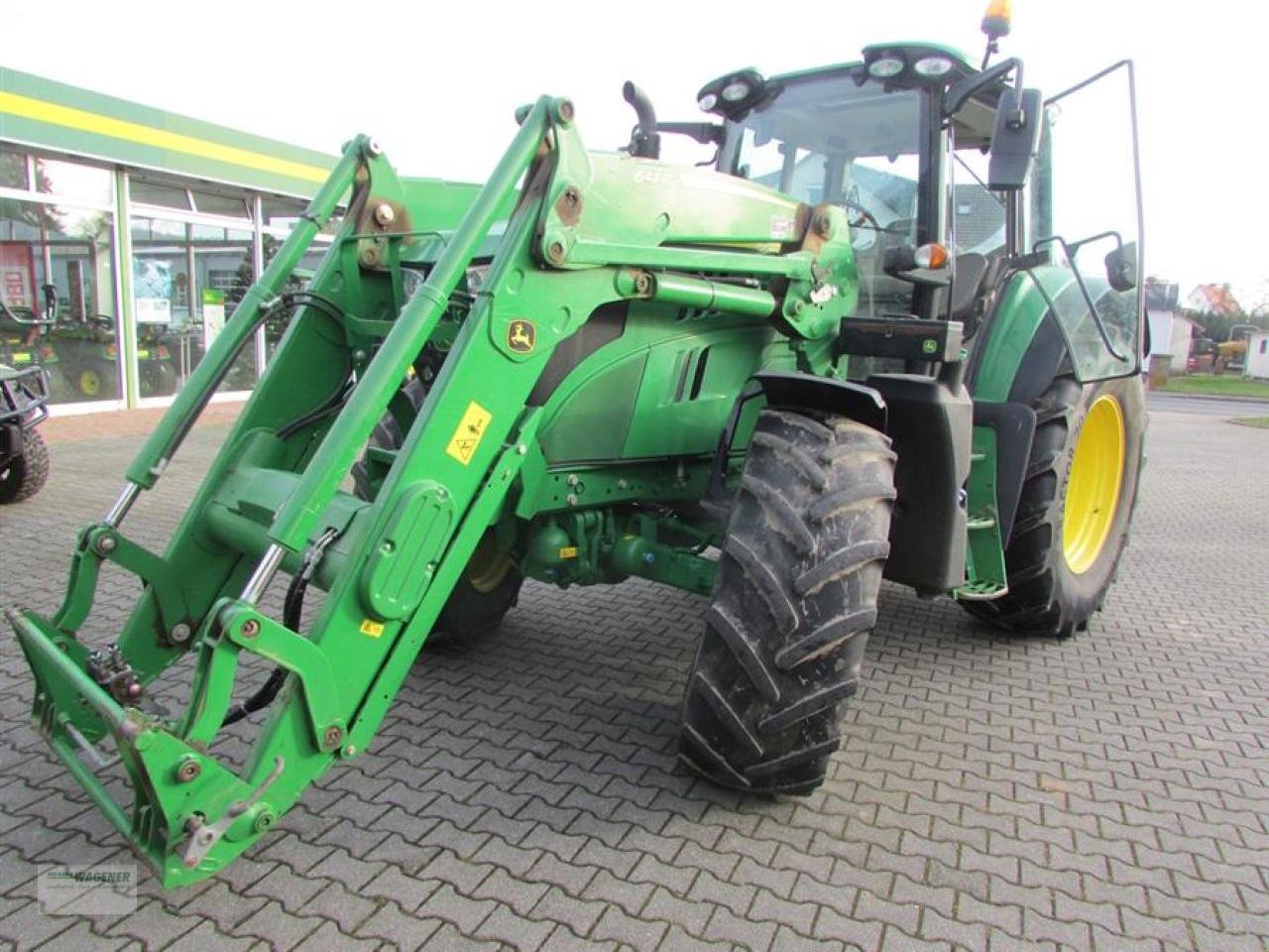Traktor типа John Deere 6155M  AQ+40, Gebrauchtmaschine в Bad Wildungen - Wega (Фотография 1)