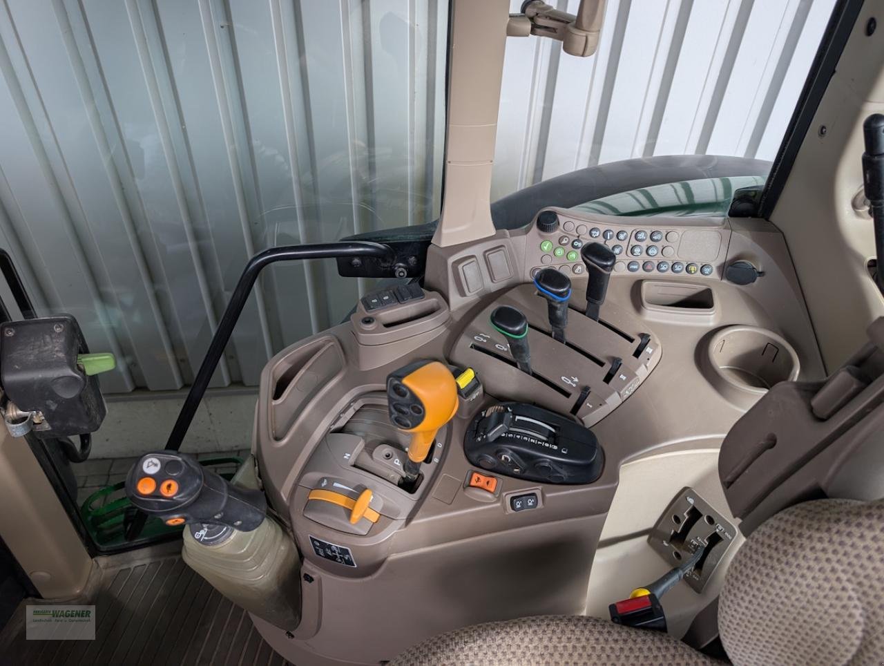 Traktor typu John Deere 6155M  AQ+40, Gebrauchtmaschine v Bad Wildungen - Wega (Obrázek 6)