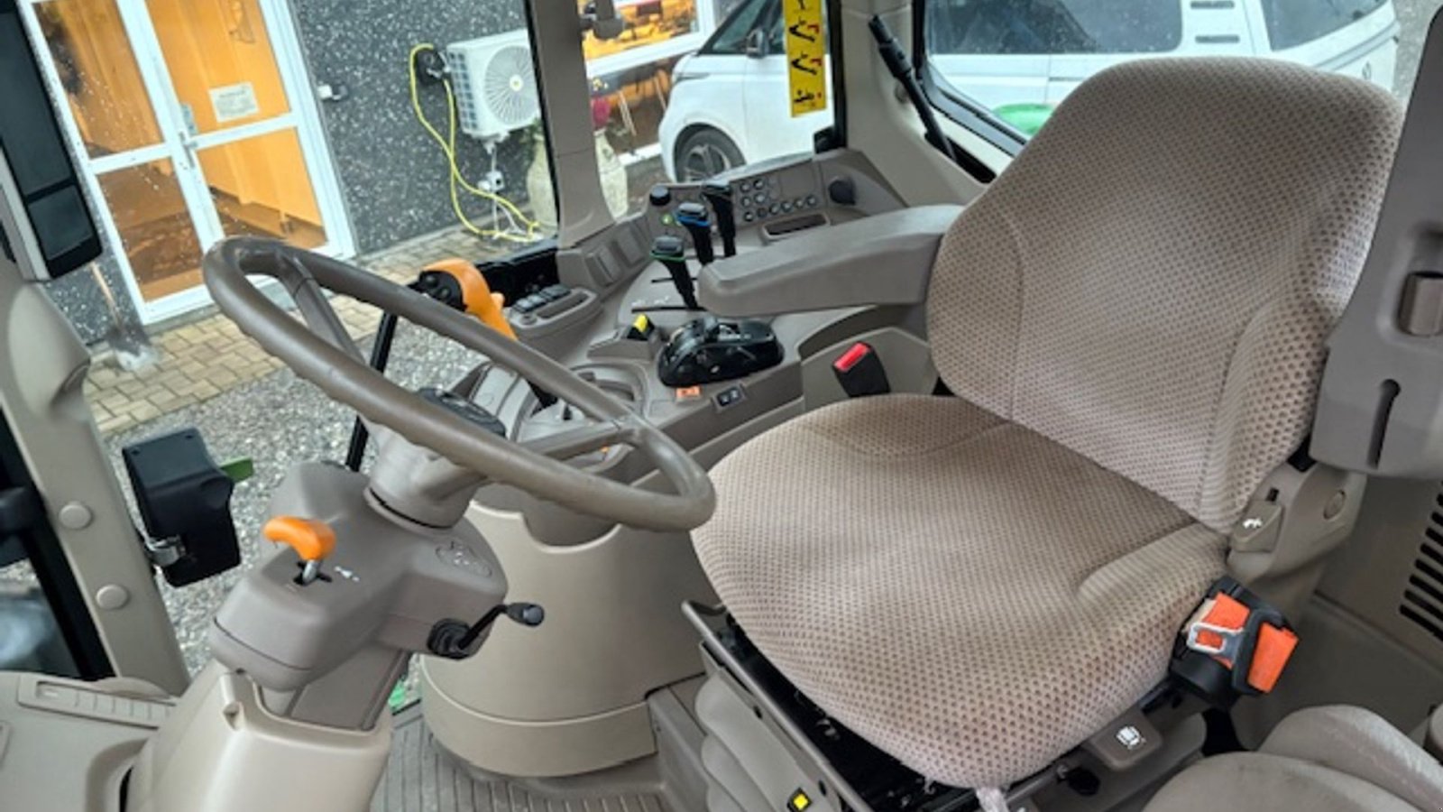 Traktor типа John Deere 6155M AUTOQUARD, FRONTLIFT, TLS, Gebrauchtmaschine в Dronninglund (Фотография 17)