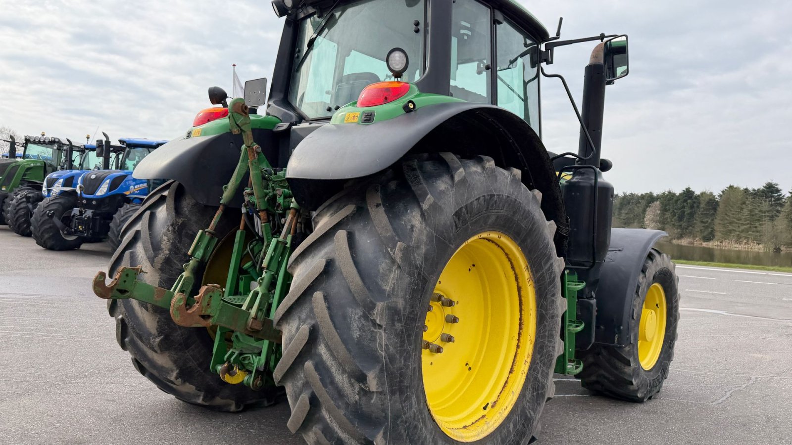 Traktor du type John Deere 6155M KUN 3600 TIMER OG FULD AFFJEDRING!, Gebrauchtmaschine en Nørager (Photo 11)