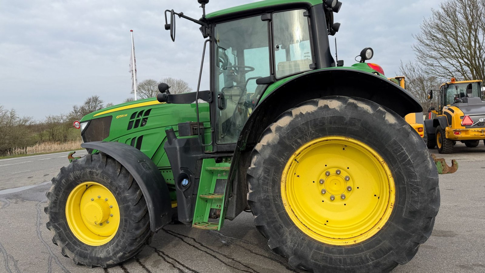 Traktor du type John Deere 6155M KUN 3600 TIMER OG FULD AFFJEDRING!, Gebrauchtmaschine en Nørager (Photo 4)