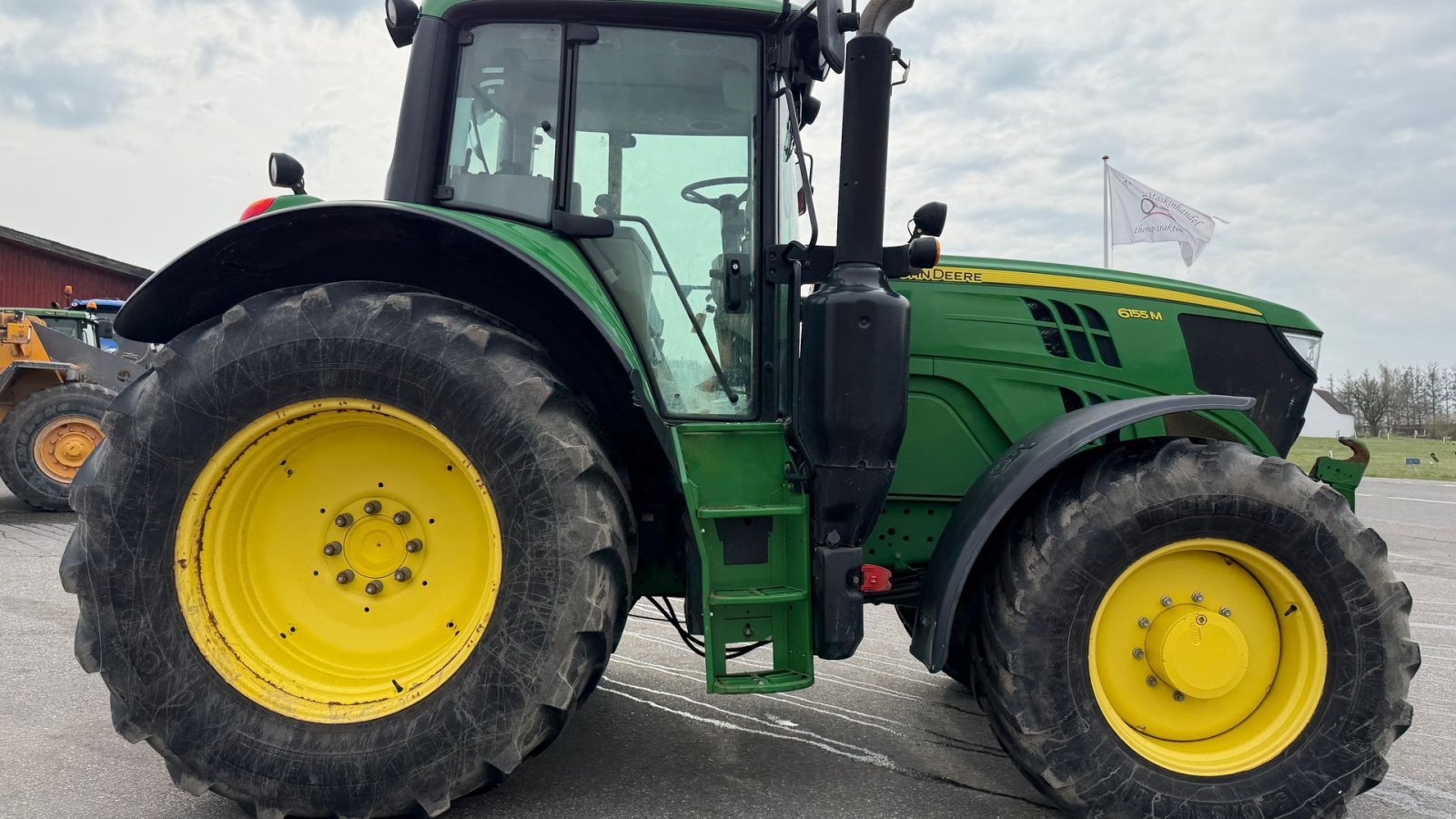 Traktor du type John Deere 6155M KUN 3600 TIMER OG FULD AFFJEDRING!, Gebrauchtmaschine en Nørager (Photo 9)