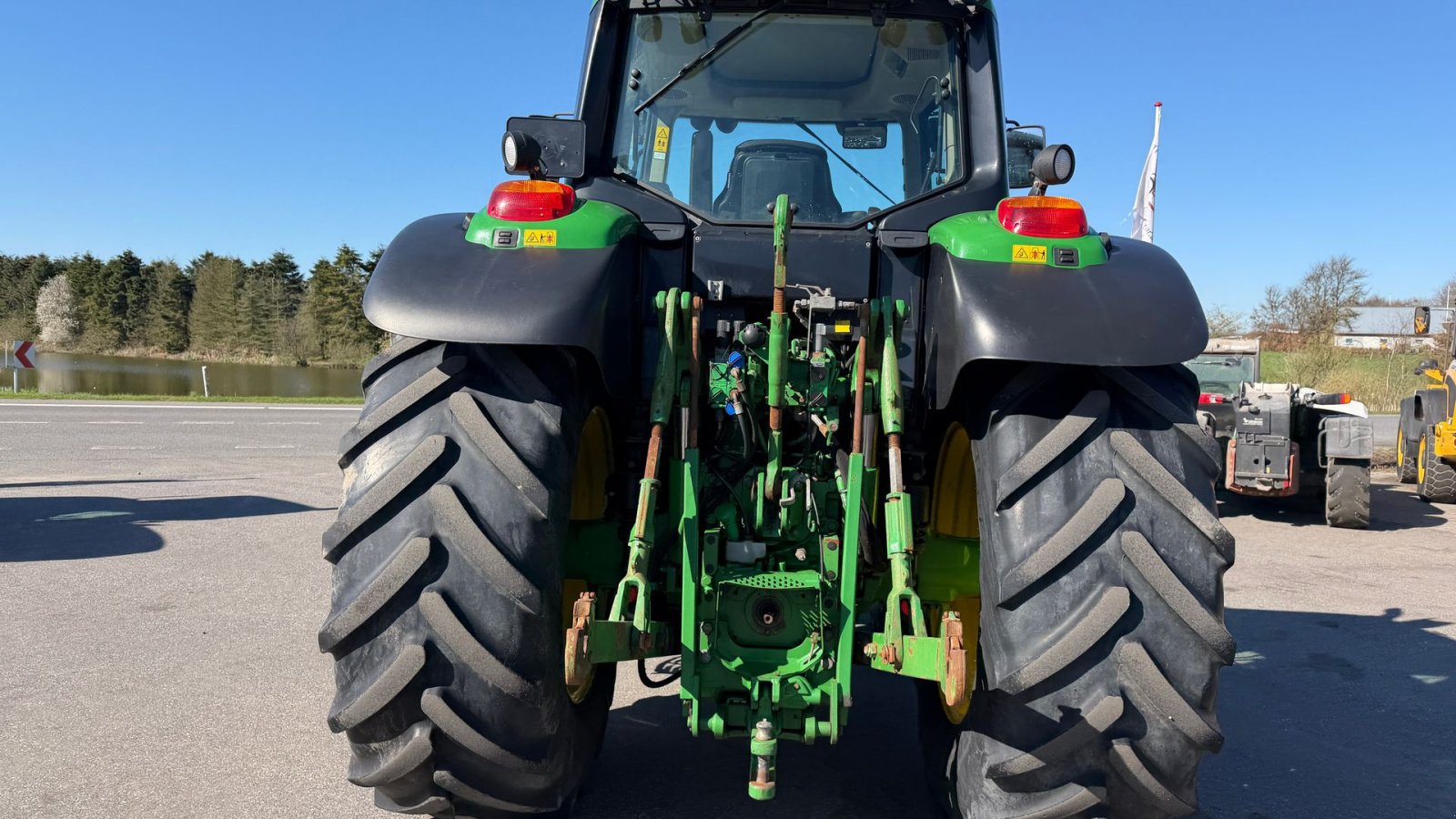Traktor типа John Deere 6155M KUN 3600 TIMER OG FULD AFFJEDRING!, Gebrauchtmaschine в Nørager (Фотография 11)