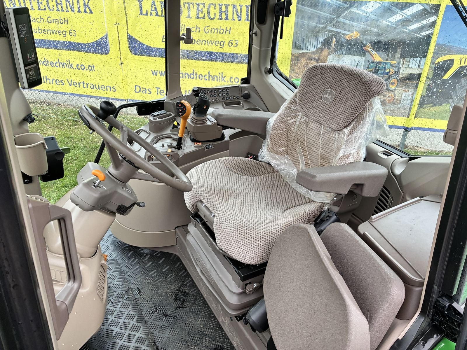 Traktor Türe ait John Deere 6155M Powrquad Plus, Gebrauchtmaschine içinde Villach (resim 9)