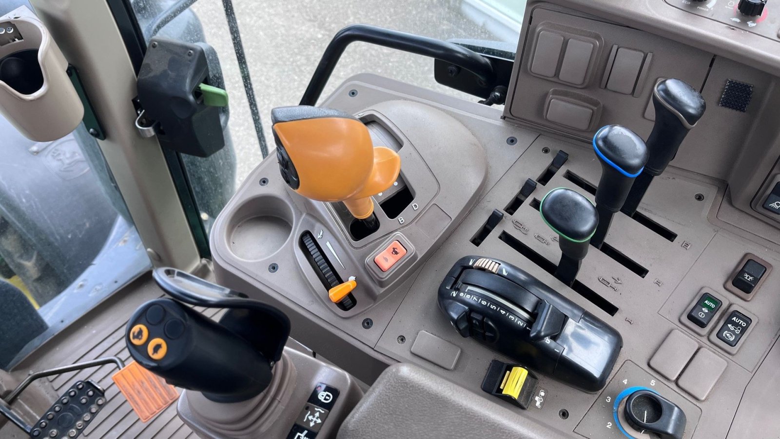 Traktor of the type John Deere 6155M, Gebrauchtmaschine in Sakskøbing (Picture 7)