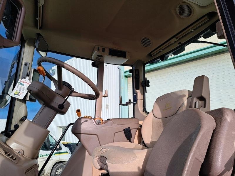Traktor of the type John Deere 6155M, Gebrauchtmaschine in SAINT-GERMAIN DU PUY (Picture 8)
