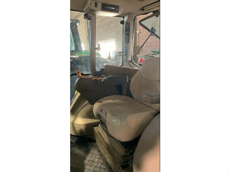 Traktor typu John Deere 6155M, Gebrauchtmaschine w SAINT-GERMAIN DU PUY (Zdjęcie 5)