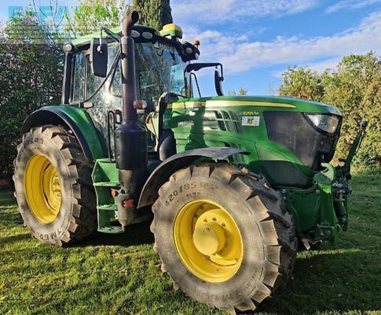 Traktor типа John Deere 6155m, Gebrauchtmaschine в MONFERRAN (Фотография 2)