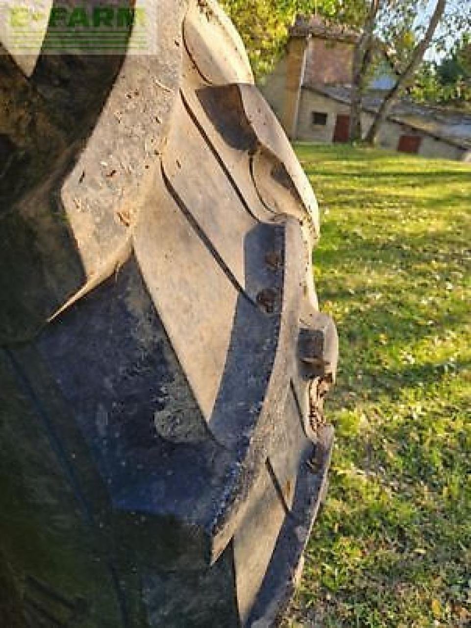 Traktor типа John Deere 6155m, Gebrauchtmaschine в MONFERRAN (Фотография 11)