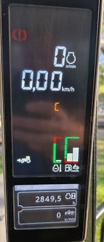 Traktor of the type John Deere 6155M, Gebrauchtmaschine in Monferran-Savès (Picture 18)