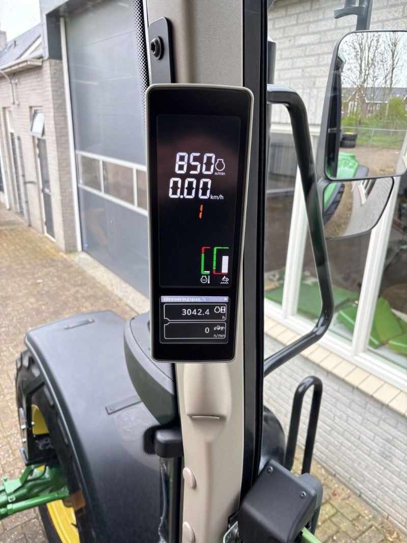 Traktor от тип John Deere 6155M, Gebrauchtmaschine в Staphorst (Снимка 11)