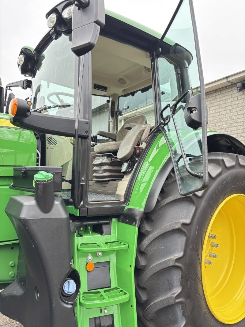 Traktor от тип John Deere 6155M, Gebrauchtmaschine в Staphorst (Снимка 9)